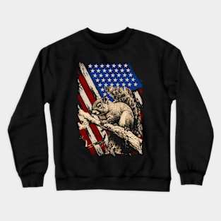 American Flag Squirrel Chic, Stylish Tee for Wildlife Lovers Crewneck Sweatshirt